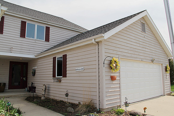 437 Overland Trail